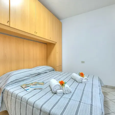 Leonardo House Garden In Center - Happy Apartment *