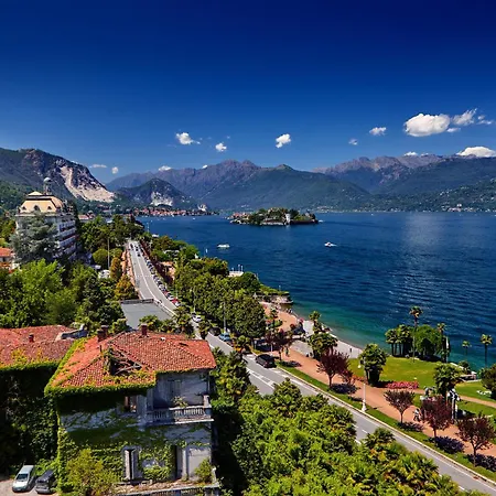 Apartment Leonardo House Garden In Center - Happy Stresa