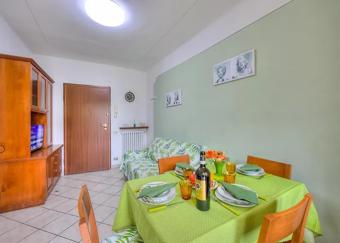 Appartamento Leonardo House Garden Center - Happy