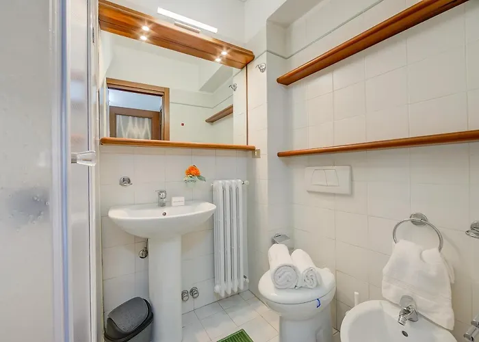 Apartment Leonardo House Garden Center - Happy Stresa